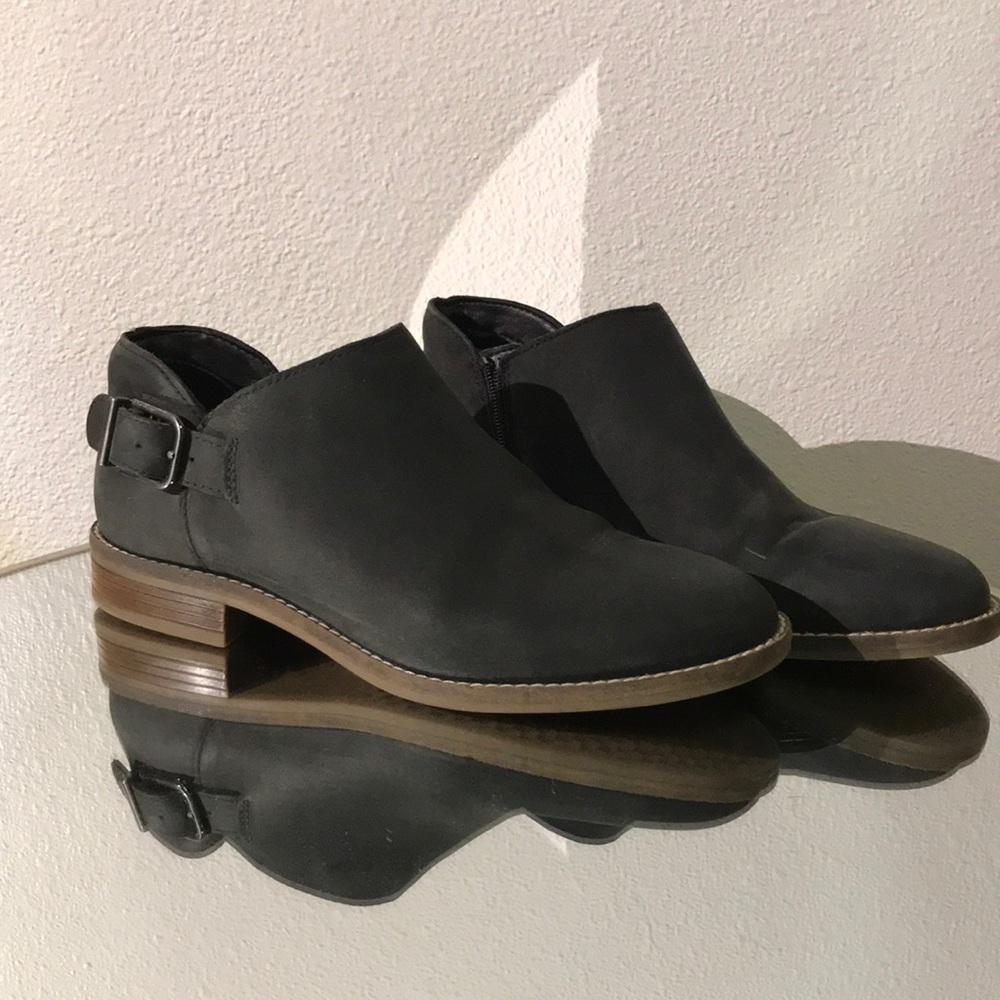 Clarks Camzin black leather loafer size 8